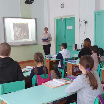 Библиотечный час «Есть страна Читалия» (с.Дедово)